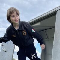 Підкорити небо
