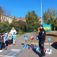 Зустріч зі шкільним поліцейським та інспектором сектору ювенальної превенції